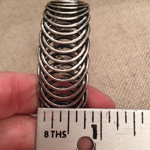 Stretchy Antique Stilvertone Bracelet Adjustable - Picture 7 of 8